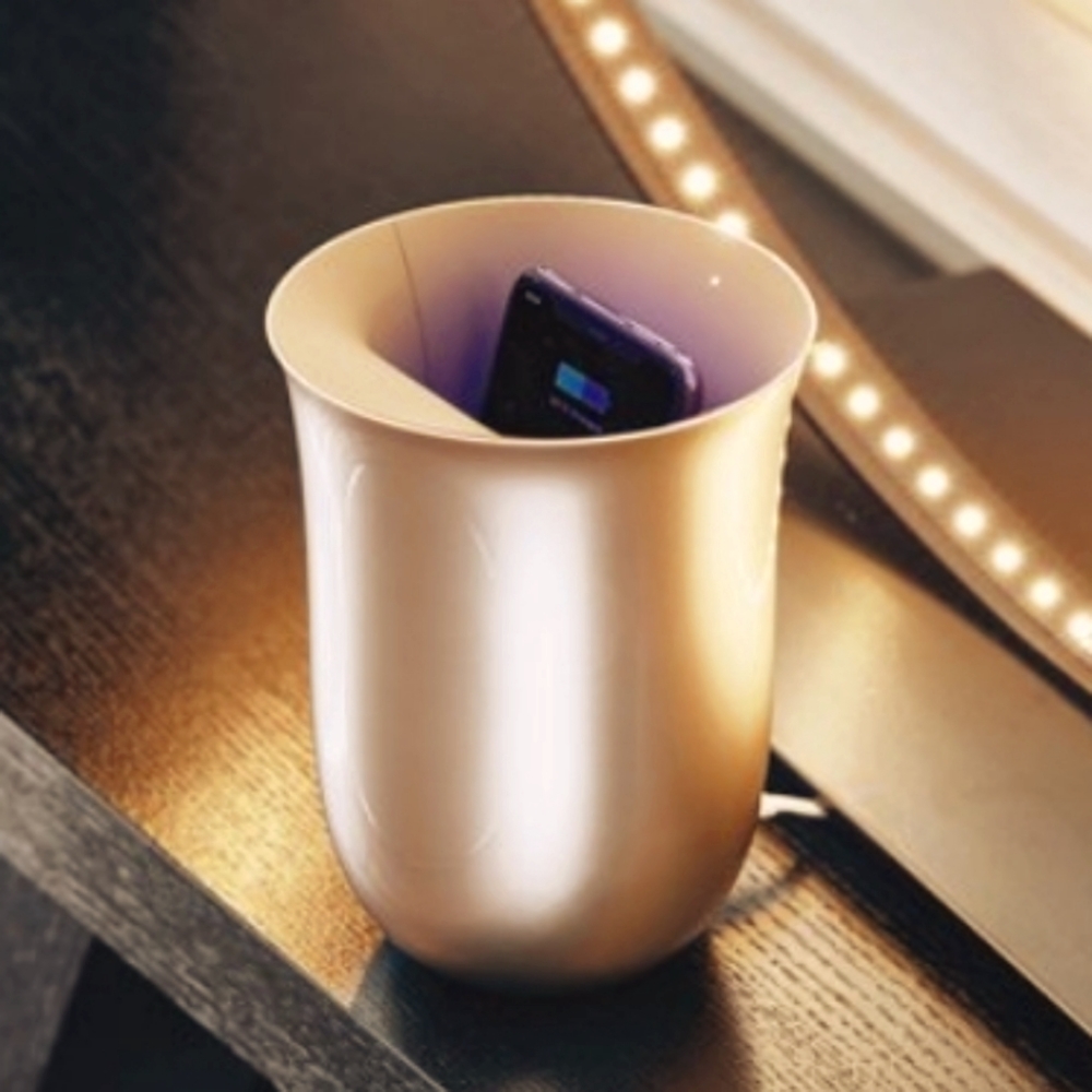 Lexon Oblio phone sanitizer/wireless charger